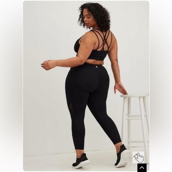 Torrid SZ 3x Performance Core Crop Mesh Lattice Inset Active Legging - Picture 2 of 6